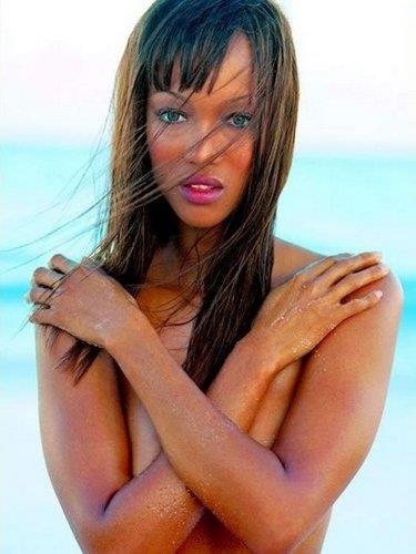 Tyra Banks Topless